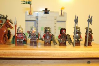 Very Rare - LEGO Lord of the Rings - Uruk - Hai Army Set 9471 2