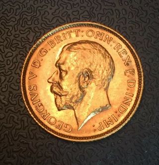 1915 S Unc King George V Australia 1/2 Gold Sovereign.  1177 Oz.  Rare Issue