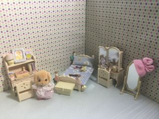 Sylvanian Families Rare Vintage Bedroom Furniture,  Accessories And Poodle