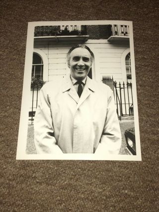 Christopher Lee In London - Rare Press Photograph.  Hammer Horror Dracula