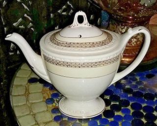 Homer Laughlin Georgian Eggshell - Rare Pattern - 5 Cup Large Tea/cofee Pot