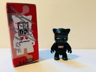 Shepard Fairey Obey Toy2r Qee Cat Figure Rare Kaws Kidrobot Dunny Signed Box