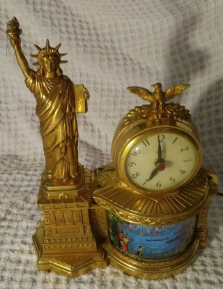 1955 Rare Statue Of Liberty Motion Lamp & Clock United 440 Excelent
