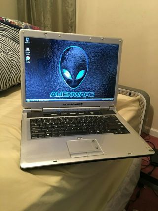 Rare Alienware M5500i - R3 Laptop T7200 2gb 250gb Geforce Go 6600
