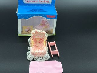 Calico Critters Sylvanian Families Ornate Crib Boxed Tomy VINTAGE RARE 7