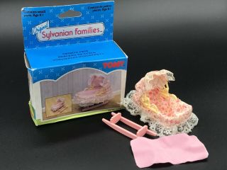 Calico Critters Sylvanian Families Ornate Crib Boxed Tomy VINTAGE RARE 8