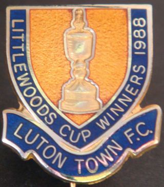 Luton Town Fc Rare 1988 Littlewoods Cup Winners Badge Brooch Pin 23mm X 26mm