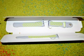 Authentic Apple Watch Nike,  Sport Band 42mm / 44mm Flat Silver / Volt M/l Rare