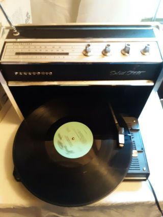 Rare Vintage PANASONIC Am/Fm Radio w/Record Player (33&45) 2