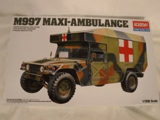Rare 1/35 Academy M997 4x4 Humvee Maxi Ambulance 1352 