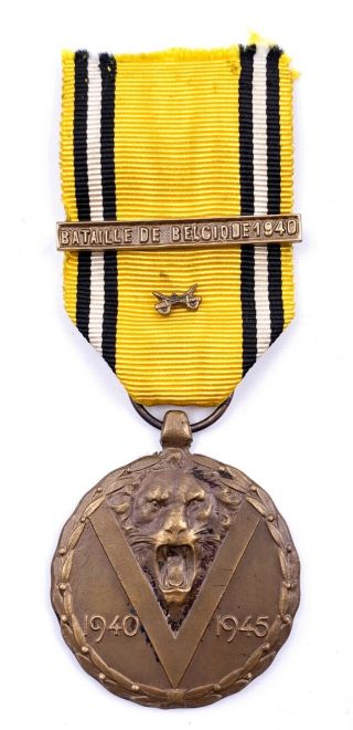 Wwii Belgium Commemorative Medal With Swords And Rare Bar Bataille De Belgique