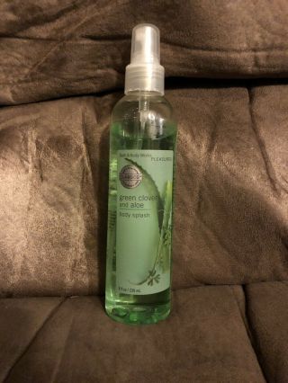Bath & Body Green Clover And Aloe Body Splash Spray 8 Oz 90 Full Rare