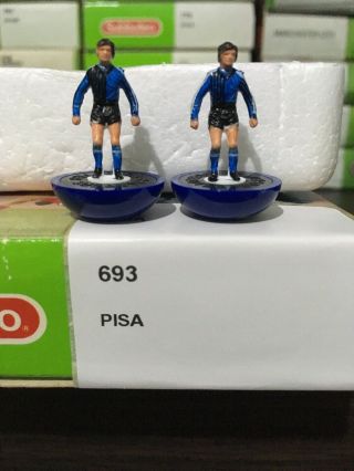 Subbuteo Lw Team - Pisa Ref 693.  Players Perfect Very Rare