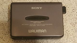 Rare Sony WM - FX55 Portable Cassette Player Walkman Metal Body. 4