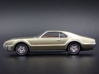1967 Olds Oldsmobile Toronado Rare 1/64 Scale Limited Diorama Diecast Model Car