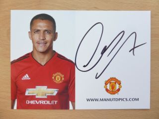 2018 - 19 Alexis Sanchez Signed Manchester United Club Card - Rare (15023)