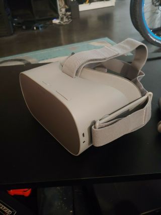 Rarely Oculus Go 32GB VR Headset 4