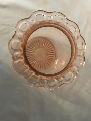 RARE VINTAGE PINK DEPRESSION GLASS FISH BOWL VASE WITH OPEN LACE EDGE 2