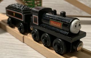 Thomas The Train Donald And Tender Wooden Cars Collectible And Rare