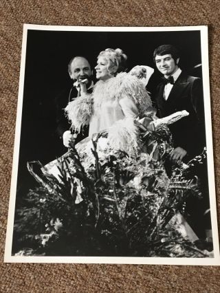 Dorothy Squires - Very Rare Press Photograph Of Her Performing In Brighton