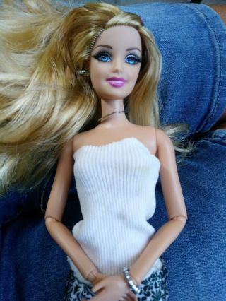 Rare Barbie Fashionistas Blond W/real Lashes Outfit & Jewelry Shoes
