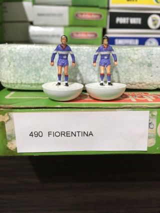 Subbuteo Lw Team - Fiorentina Opal Kit Ref 490.  Lovely Team.  Very Rare