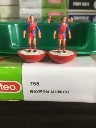 Subbuteo Lw Team - Bayern Munich Ref 755.  Players Perfect.  Lovely Very Rare