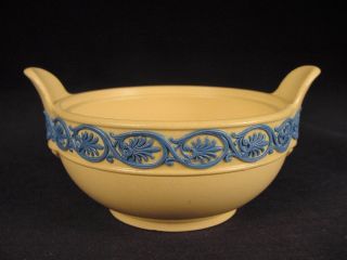 Rare Early 1800s Tiny Signed Wedgwood Bowl Blue Sprig Decorated Yellow Ware