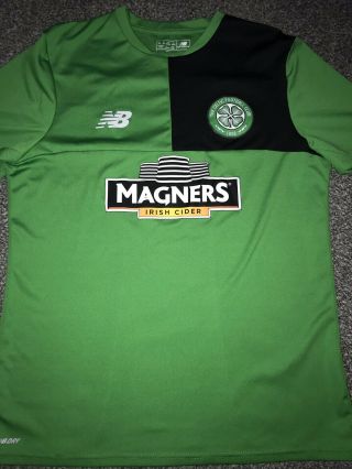 Celtic Training Shirt 2016/17 Medium Rare
