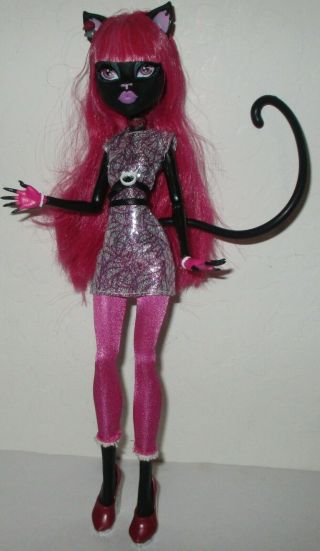 Monster High Doll Scaremester Catty Noir Outfit Rare Tail Black Cat
