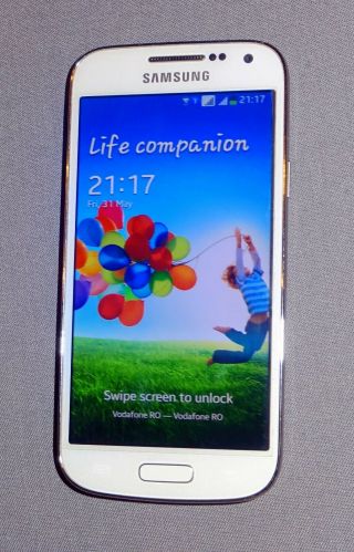 Samsung Galaxy S4 Mini Duos 4.  3 Inches Rare Dual Sim With Battery