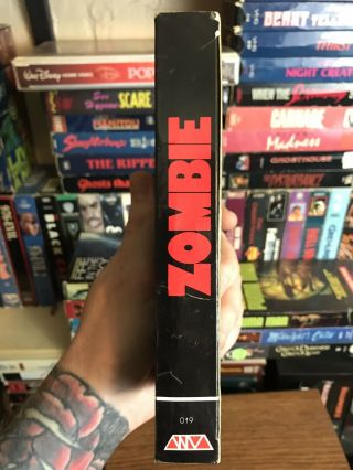 ZOMBIE VHS 1981 Wizard Video Lucio Fulci Tisa Farrow 1979 RARE CULT HORROR GORE 3