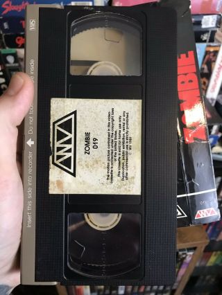 ZOMBIE VHS 1981 Wizard Video Lucio Fulci Tisa Farrow 1979 RARE CULT HORROR GORE 7