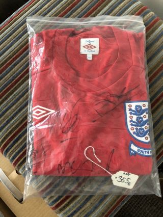Rare Red England 2010 South Africa Away Signed Football Shirt Jersey Men 42