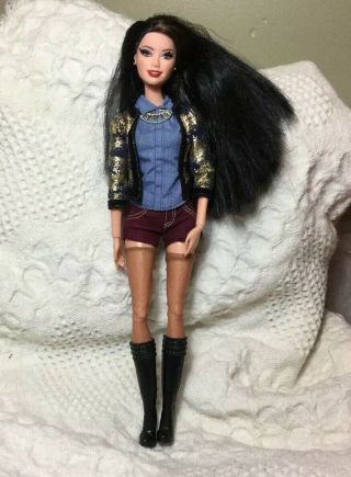 Very Rare Barbie Doll Raquelle Fully Articulated Glam Luxe Metallic Cbd29