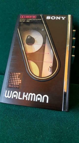 VTG SONY WM - 30 FULL METAL BODY WALKMAN CASSETTE PLAYER WITH CASE VERY RARE 3