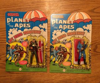 Two Official Vintage 1967 Rare Planet Of The Apes Skydiving Parachutist
