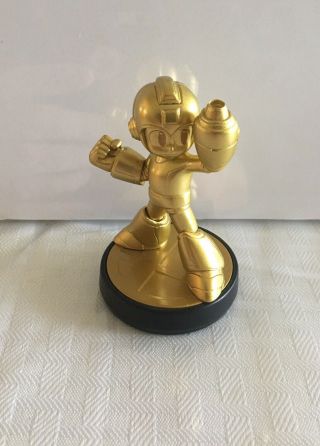 Gold Mega Man Amiibo Nintendo 3ds Legacy Rare Limited Edition Smash Bros Megaman