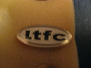 Rare Old Luton Town Football Club (22) Oval Ltfc Enamel Brooch Pin Badge