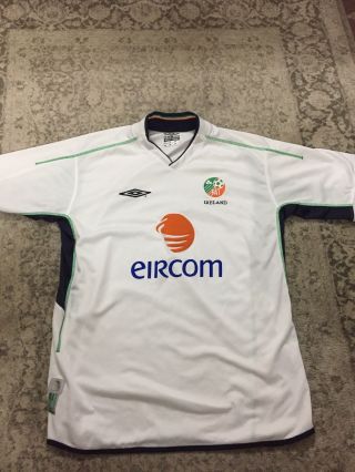 Ireland 2002 - 2004 Away Football Shirt Size Large Umbro Very Rare