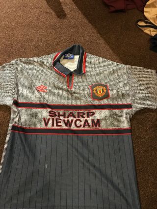 Rare Manchester United Away Shirt Size M Umbro Sharp Viewcam Can Grey