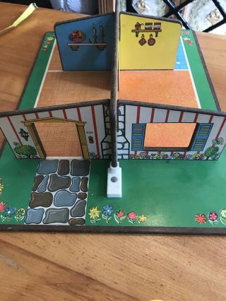 Rare Vintage 1971 Fisher Price Playhouse w Furniture and Little People 3