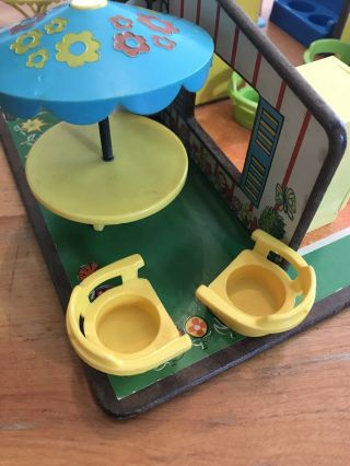 Rare Vintage 1971 Fisher Price Playhouse w Furniture and Little People 7
