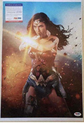 Psa Signed Gal Gadot Wonder Woman Rare Auto Movie Poster Photo Dc Superhero