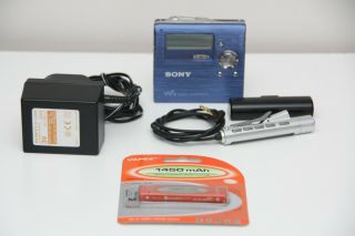 Sony Minidisc Walkman Mz - R909 Md Player Recorder Remote Battery Mdlp Rare Blue