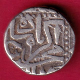Mughals - Mohd.  Akbar - Mahmudi - Rare Silver Coin L7