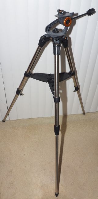 Rare - Celestron Compact Telescope Field Tripod With Dovetail Mount / Connector