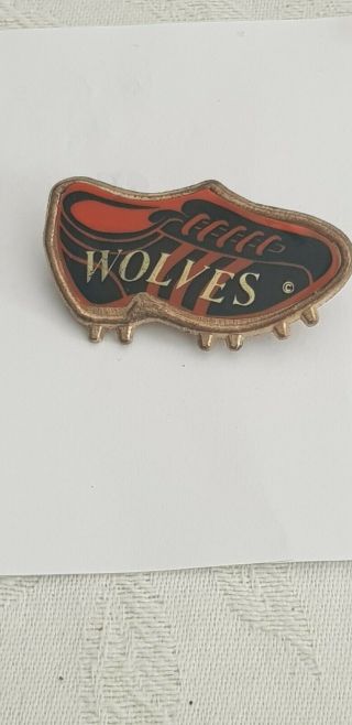 Wolverhampton Wanderers Wolves Very Rare Enamel Badge Coffer Boot