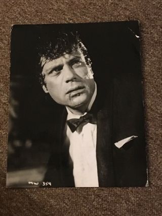 Oliver Reed - Very Rare Photograph Of The Legendary Actor