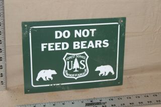 Rare 1960s Us Forest Service Do Not Feed Bears Tin Sign Hunting Fishing Lure Gas